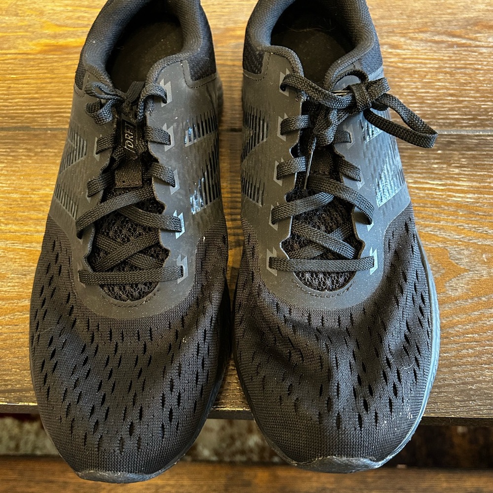 New Balance Lightweight Black Men's Running Shoes